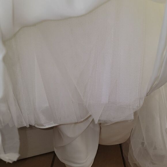 Oleg Cassini one shoulder tulle wedding dress STYLE# 7ckp421 Size 0P - Picture 14 of 16